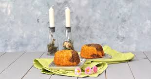 15 minuten abkühlen lassen, aus der form stürzen. Karotten Kuchen Mit Mohn Und Eierlikor Smillas Wohngefuehl