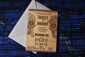 10 Set Wooden Day Of The Dead Themed Wedding Invitations Custom Wood Pyrography Wood Burned Sugar Skulls Laser Rustic Invites Dia De Muertos Themed Wedding Invitations Wooden Wedding Invitations Custom Wedding Invitations
