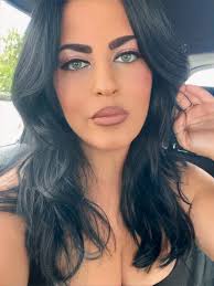 My smile is like I won a contest & to hide that would be so dishonest ⚖️  Brows- Brows By Nikki bby 🤍