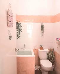 20 desain kamar mandi sederhana mewah dan indah. Desain Kamar Mandi Kecil Di Dalam Kamar Tidur Yang Tampak Lega Meski Ukurannya Cuma 2x1 Saja