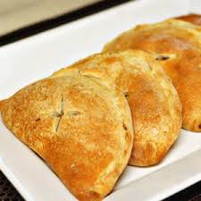 26 Delicious Things You Can Make With A Tube Of Biscuit Dough Biscuit Recipes Dinner Recipe Using Canned Biscuits Bisquit Recipes