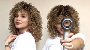 How To Diffuse Curly Hair Without Frizz Curly Hair Styles Hair Diffuser Curly Hair Tips