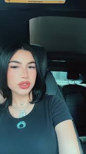 Eva Mancheno's Instagram, Twitter & Facebook