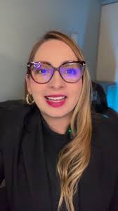 🤩 ¡Esto es tooodo lo que pasará HOY en la Clase #1! 🤩Estarás aprendiendo  los mejores tips para acelerar tu potencial emprendedor, escalar tu negocio  y generar de 4 a 7 cifras. ¿Estás listo? 🤔Te veo ...