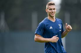 Pjaca began his professional club career in croatia with lokomotiva in 2012, before moving to dinamo zagreb in 2014. Scouting World Cup Stars Marko Pjaca Breaking The Lines