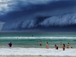 Tsunami confirmed, the australian bureau of meteorology said in a tweet, as it warned of a threat to lord howe island, which is about 550km (340 miles) east of australia's mainland. Breathtaking Cloud Tsunami Rolls Over Sydney Bored Panda