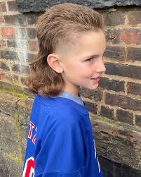 At last, the secrets behind Richie Le's hair are revealed, along with some  pretty sweet dancing.