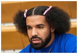 MC Daniel beija a ex-namorada, Mel Maia, em novo clipe; assista agora!