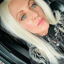 london recap because TOUR STARTS IN 3 DAYS!!!!  https://www.kelseaballerini.com/tour