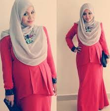 Baju wanita hamil lebih bagus dibandingkan dengan baju wanita gemuk. Gamis Hamil Modis Gambar Islami