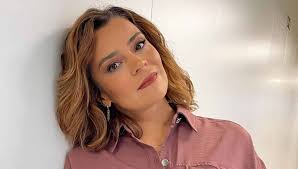 Rita Ferro Rodrigues muda de visual e afirma: "Ficou bastante satisfatório!"