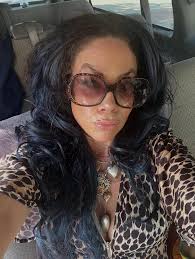 Laura Rain and The Caesars