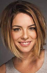 10 Kurze Haarschnitte Fur Glattes Dickes Haar Kurze Bob Gerade Frisuren F Uuml R Dickes Haar Kurze F Frisur Dicke Haare Frisuren Ovales Gesicht Haarschnitt