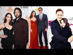 And kat dennings share engagement announcement. Kat Dennings Boyfriend List All Time Youtube