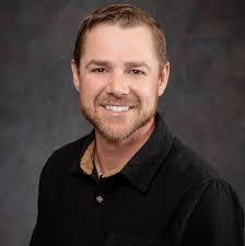 Kristin Nutt's Instagram, Twitter & Facebook