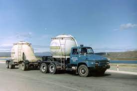 nissan ud bulk cement tanker