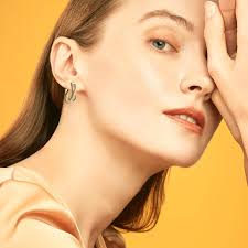 Amazon.com: Sonateomber Aretes de aro grandes y gruesos de oro para mujer,  joyería de moda para graduación, boda, regalo, Acero inoxidable, Circonia  cúbica : Ropa, Zapatos y Joyería