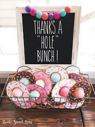 Sprinkle Baby Shower Inexpensive And Simple Diy Decorating Ideas Donut Themed Birthday Party Sprinkle Baby Shower Donut Baby Shower Decorations
