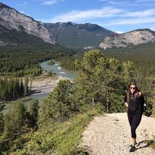 Cara Robinson (@CaraDawwn)