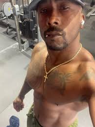 GYM RATS HEIGHT AND WEIGHT CHECK NO EXCUSES!!