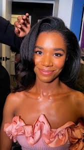 🌿 Palmers Campaign Shoot 🌿#MakeupByAutumnMcKenney, Makeup:  @autumnmckenney , Hair: @arlenemartinhair , Model: @symonemp ,  #filmmakeupartist #tvmakeupartist #moviemakeupartist #filmandtv  #theatremakeup ...