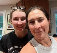 Cheryl Braxton's Instagram, Twitter & Facebook