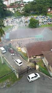 Sudah tentulah, selain orang ramai yang pernah mendapatkan khidmat di hospital berkenaan, pihak yang terkesan adalah yang berkait rapat dengan kelompok 'institusi' kesihatan negara. Wad Perempuan Hospital Sultanah Aminah Terbakar Tun Carlos