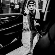 His debut mixtape 'f*ck love' debuted in the billboard 200 top 10 earlier this year, which is a phe… The Kid Laroi Fotos Facebook