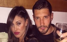 La storia d'amore con belen pensa l'abbia aiutata ad emergere? Ex Ballerino Di Amici Attacca Stefano De Martino E Belen Rodriguez