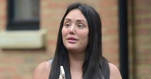 Charlotte crosby claps back at a fan who told her to lay off the. Charlotte Crosby Gives Herself A Rare Look Without Makeup At Home In Sunderland