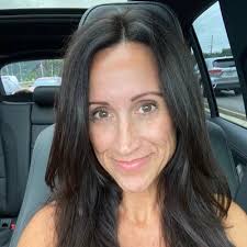 Angela G Pharr (@GiPharr1)