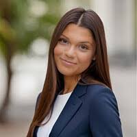 Anna Pietrantoni's Instagram, Twitter & Facebook