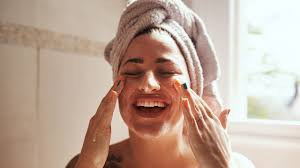 Everyone's skin is unique, so that time frame can differ from person to person. How To Layer Skin Care Products In The Correct Order Allure