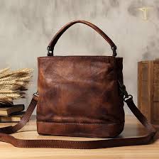 Túi xách da handmade có tốt? Top địa chỉ bán túi xách da handmade