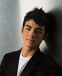 Joe Jonas with short spiky hairstyle.PNG