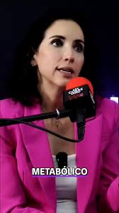 Enrique Aragón de @vandecistore nos comparte lo que significa para él una  mujer y como en VANDECI son una pieza clave. Gracias @enrique_arnavick ✨  #lifesportmom #lascosascomovane #entrevista #cápsula #powerwoman #mujeres  #negocios #business #