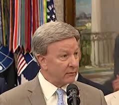 Curious to see who you guys Stan like this & why 🤔