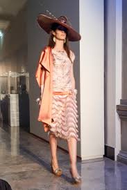 Escuela oficial de idiomas nº 1 de zaragoza. Desfile De Talento Emergente Y Consolidado En Aragon Fashion Week La Voz De Las Costureras