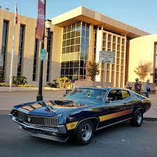 グラン トリノという映画をご存知でしょうか クリント イーストウッド監督主演の名作です そんなグラン トリノの題名にもなった車 が フォード トリノ です フォード トリノは1960年代から1970年代を代表するアメ車で 現在でも根強いファンを持つマ weekend is