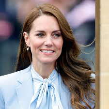 Não é por ser da realeza! Filho de James Middleton usa roupa dos primos  emprestada por Kate