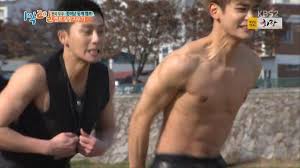 2014년 tvn ′마녀의 연애′ 2회 주사를 부리고 박서준(동하)과 하룻밤을 보내려다 90년생인 주민등록증을 보고 법정에 서는 상상을 하며 뿌리치는 엄정화(지연) 꿀픽(cool pick). 1ë°•2ì¼ ë°•ì„œì¤€ ì´ë¯¼í˜¸ ë³µê·¼