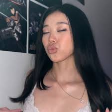 Flora Rose (@imflorarose)