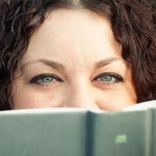 A Little Too Much : Desrochers, Lisa: Amazon.it: Libri