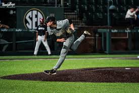 Последние твиты от vanderbilt baseball (@vandyboys). Vanderbilt Returns To Hawkins Field Routes Austin Peay 7 0 The Vanderbilt Hustler
