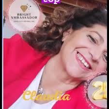 Giulia che l'amore per le moto non l'ha mai rinnegato nonostante il brutto  incidente in motocicletta che dal 2015 l'ha costretta su una sedia a  rotelle: