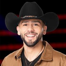 TOM NITTI: The Voice contestant