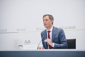Het overlegcomité buigt zich momenteel over de coronacijfers en de maatregelen die daar tegenover staan. Overlegcomite Pauzeert Buitenplan En Vraagt Maatregelen Onderwijs Alexander De Croo