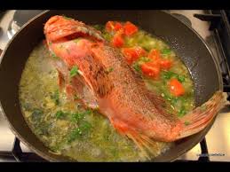 Indicazioni chiare e dettagliate su come preparare questa ricetta: Video Scorfano Al Forno