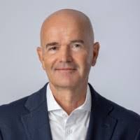 Vanessa Dill's Instagram, Twitter & Facebook