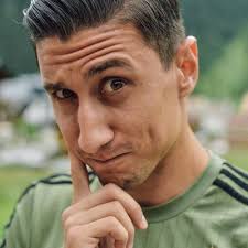 Bułgarski atleta (@rumcajson)